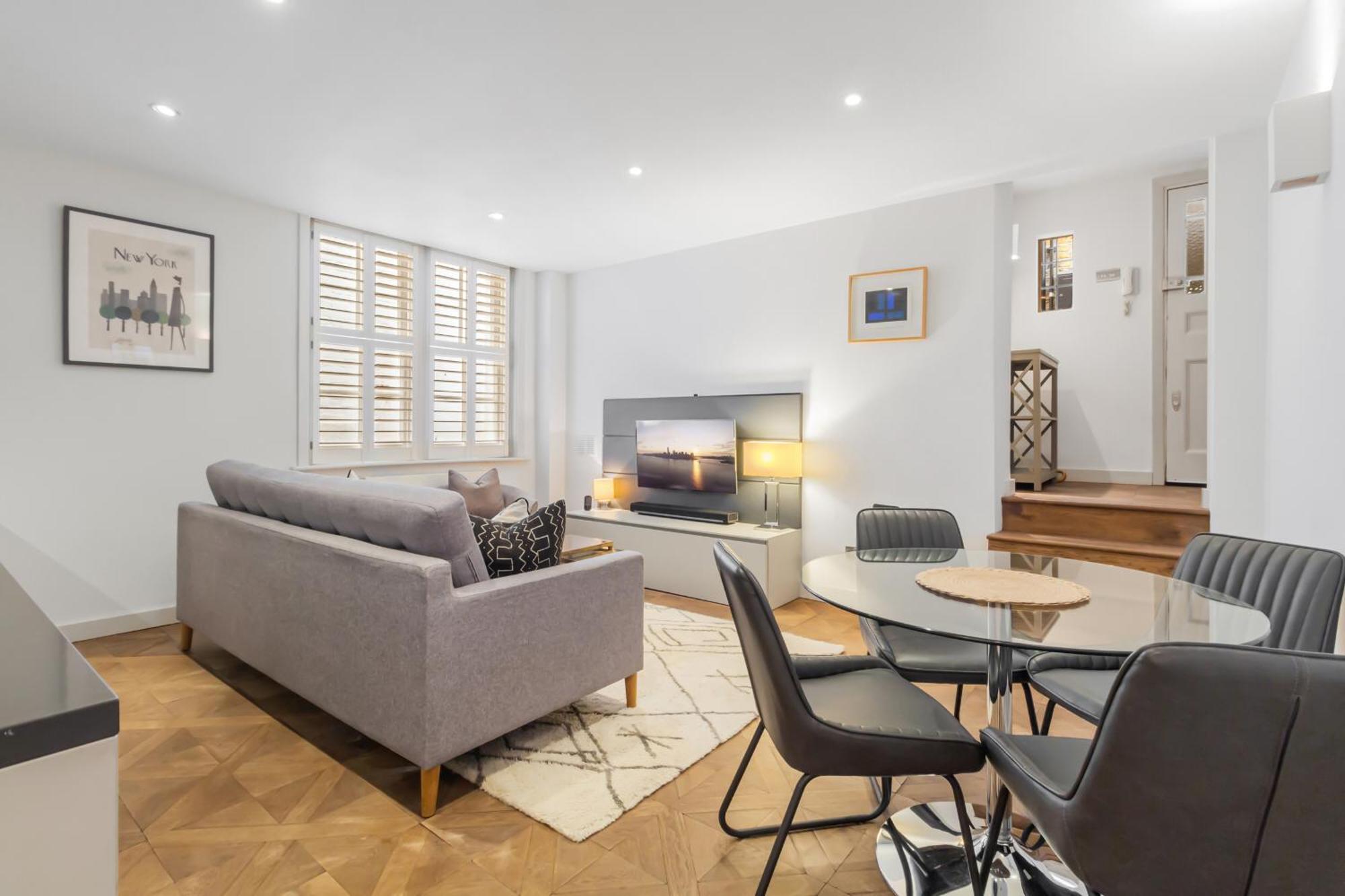 Luxurious Townhouse - La Reserve Knightsbridge Apartament *