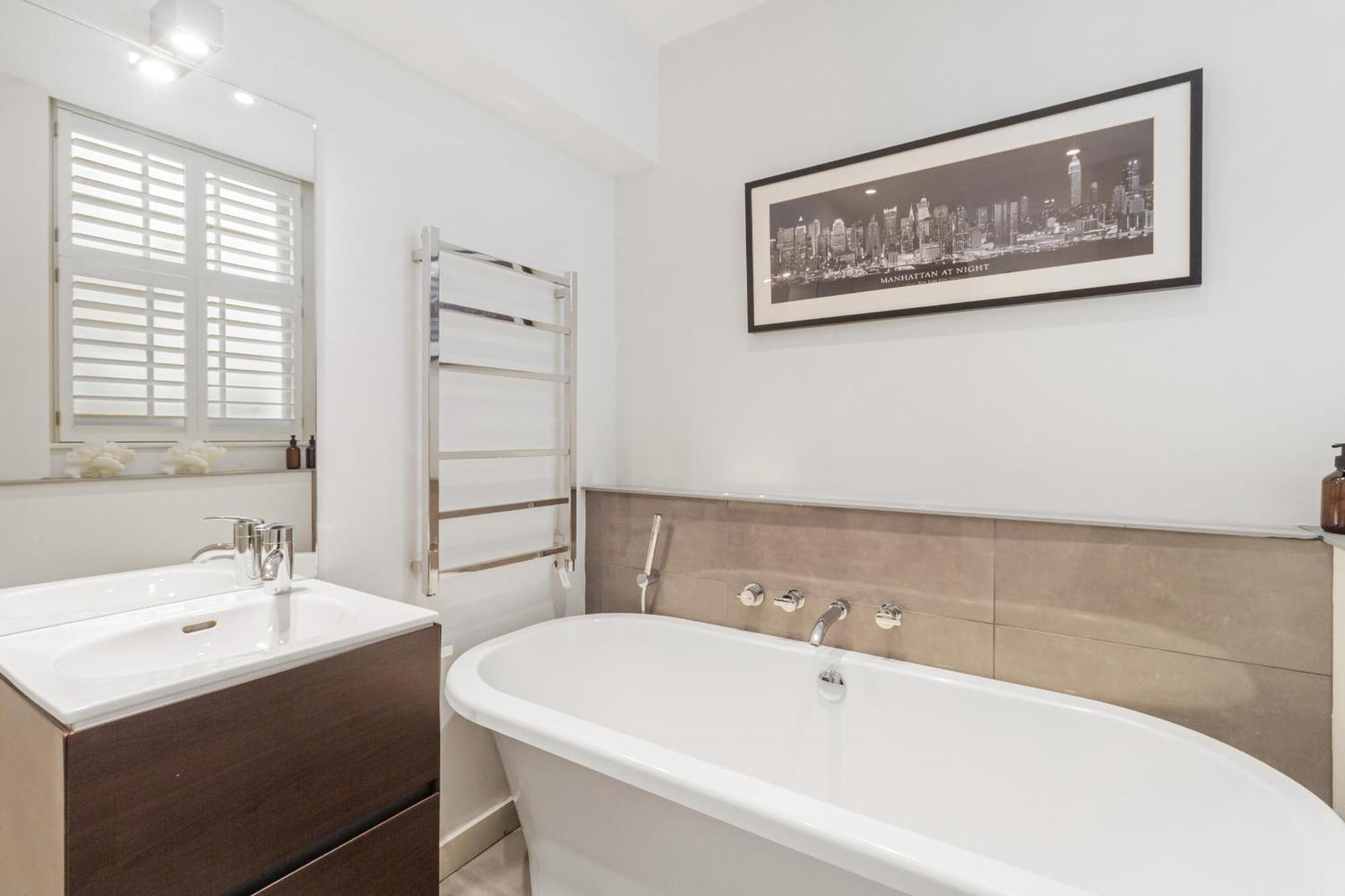 Luxurious Townhouse - La Reserve Knightsbridge Apartament